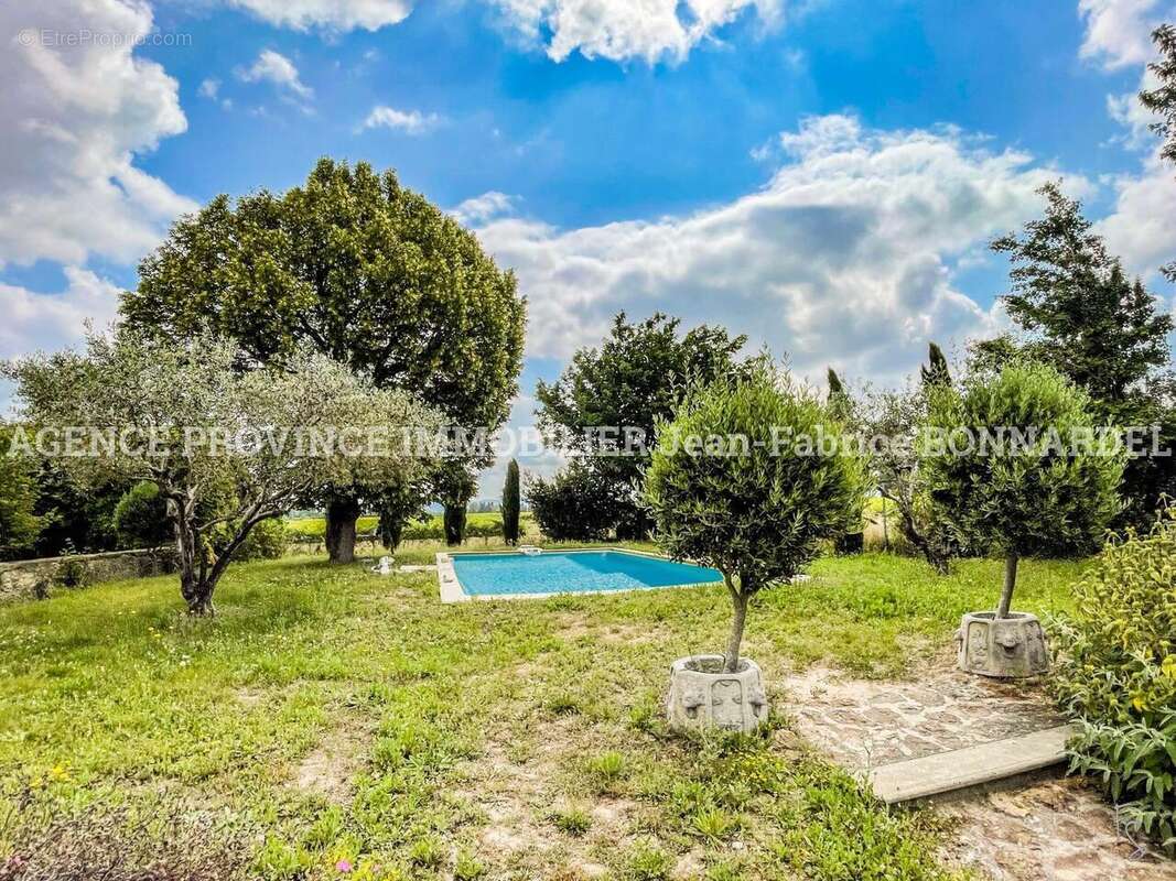 Maison à LA BAUME-DE-TRANSIT