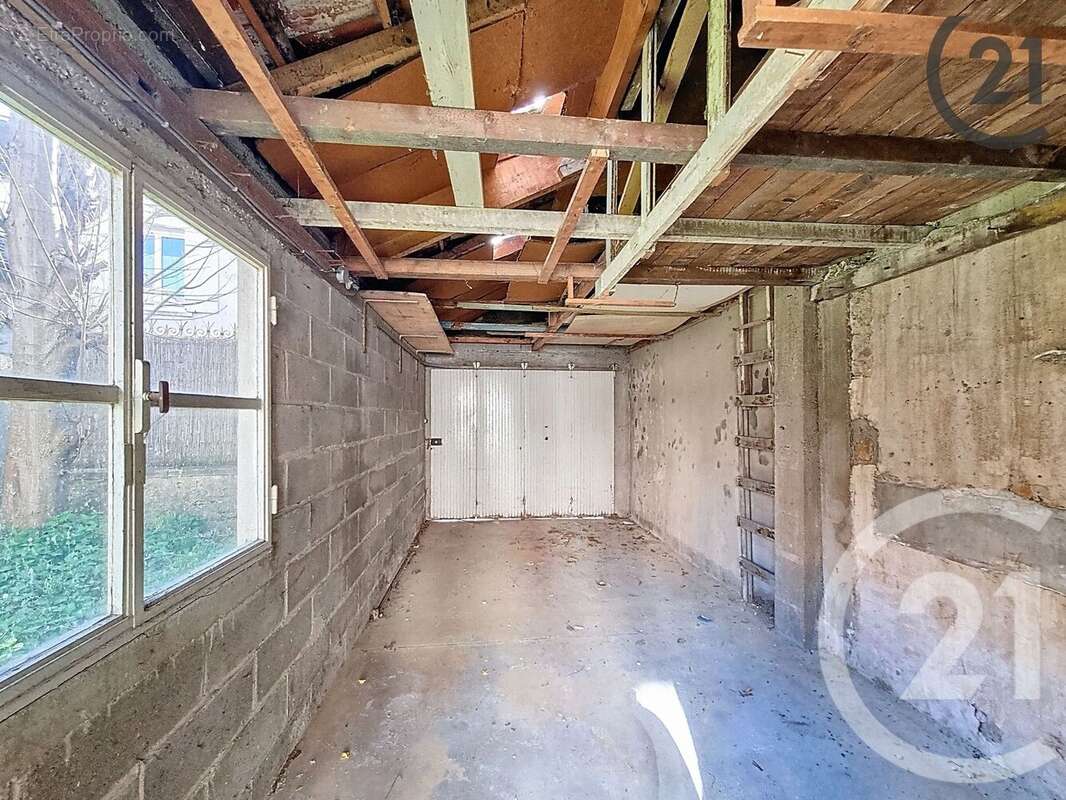 Appartement à BRIE-COMTE-ROBERT