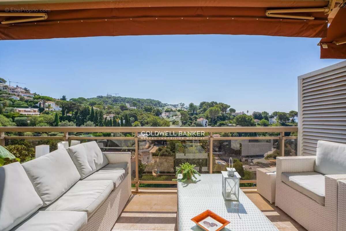 Appartement à LE CANNET