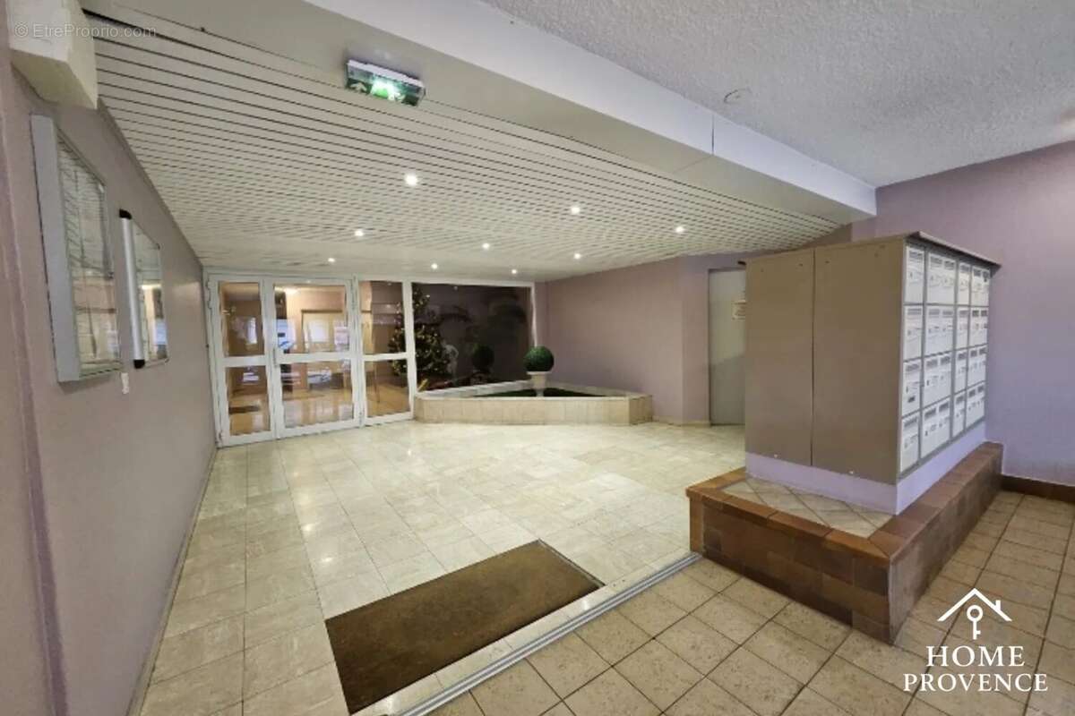 Appartement à SANARY-SUR-MER