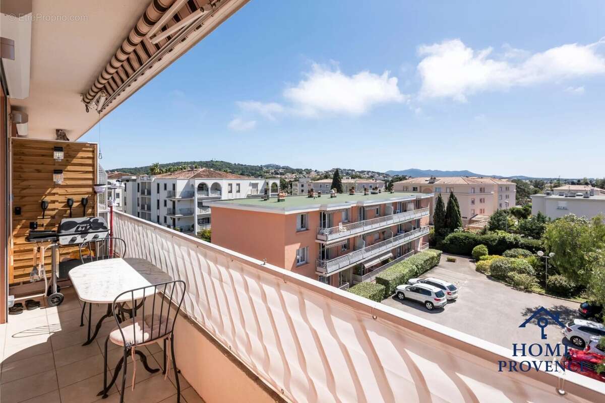 Appartement à SANARY-SUR-MER