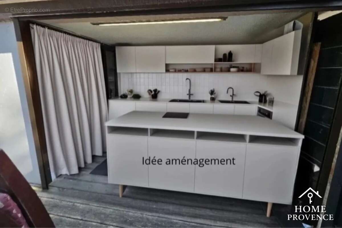 Appartement à SIX-FOURS-LES-PLAGES