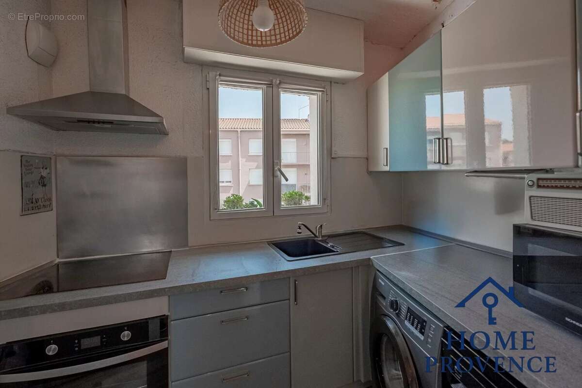 Appartement à SIX-FOURS-LES-PLAGES