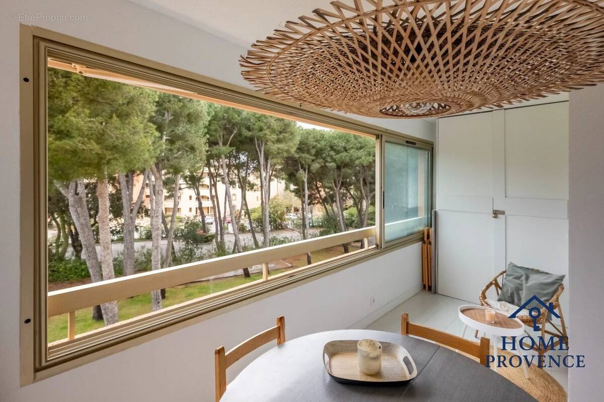 Appartement à SIX-FOURS-LES-PLAGES