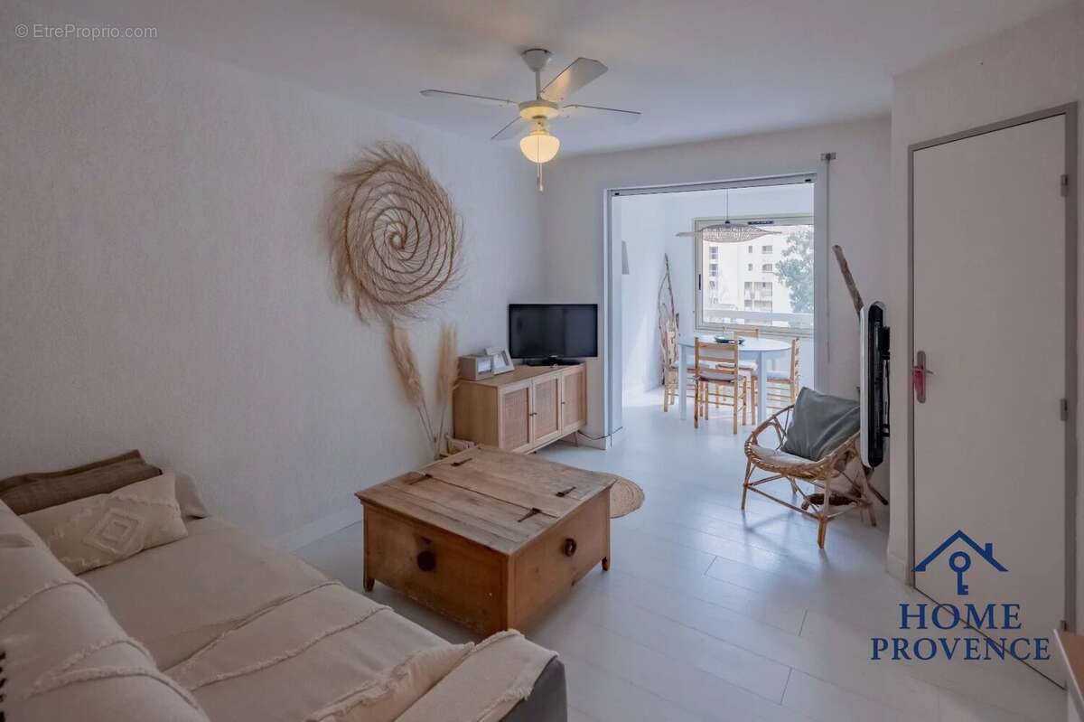 Appartement à SIX-FOURS-LES-PLAGES