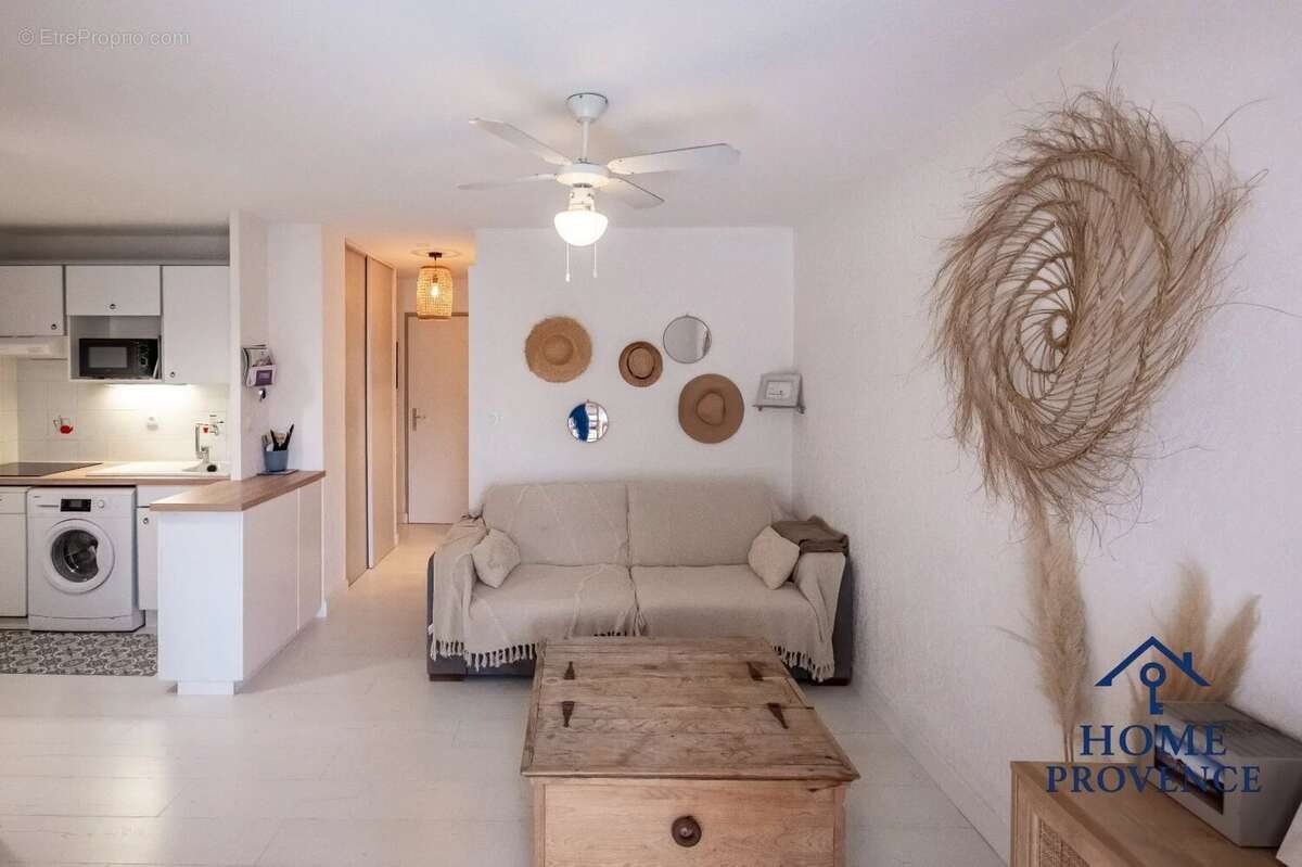 Appartement à SIX-FOURS-LES-PLAGES