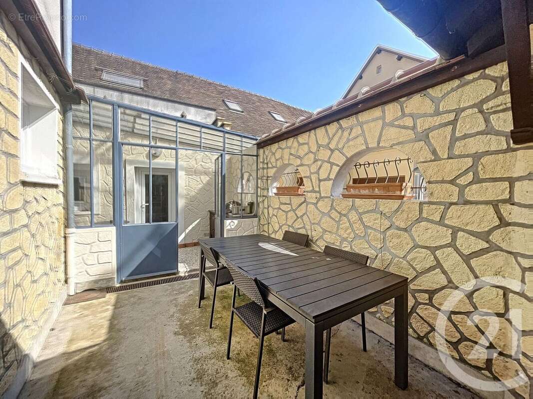 Appartement à MONTEREAU-FAULT-YONNE