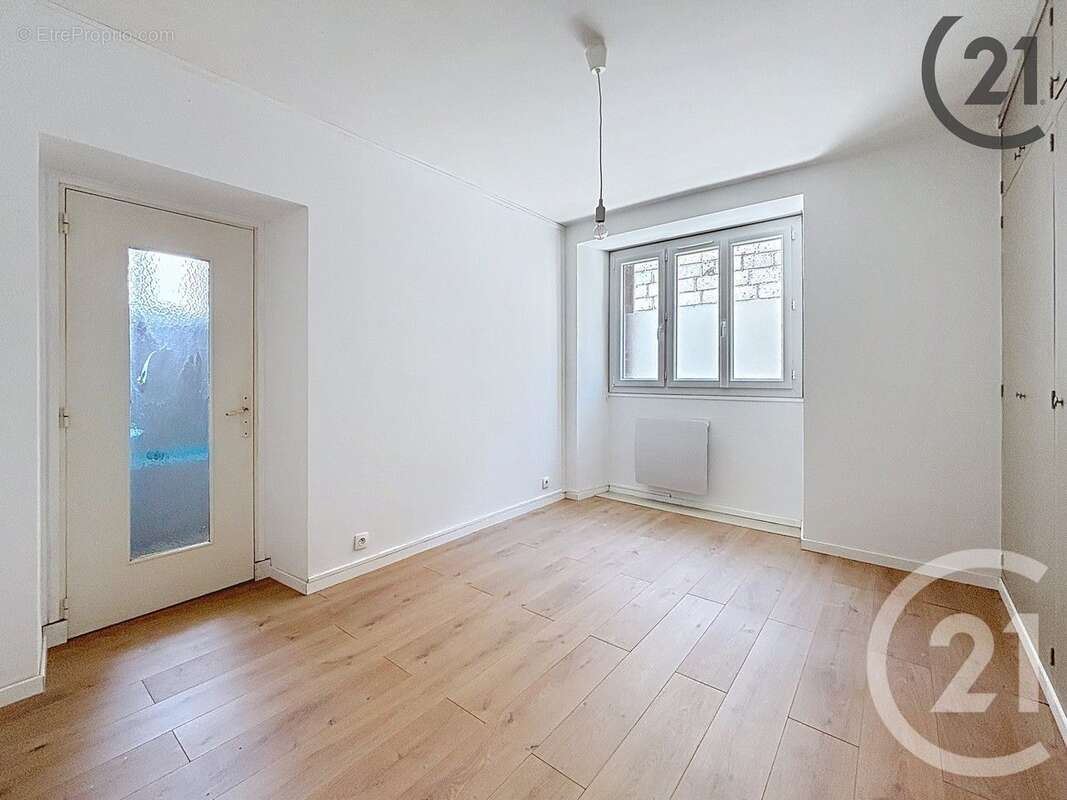 Appartement à MONTEREAU-FAULT-YONNE