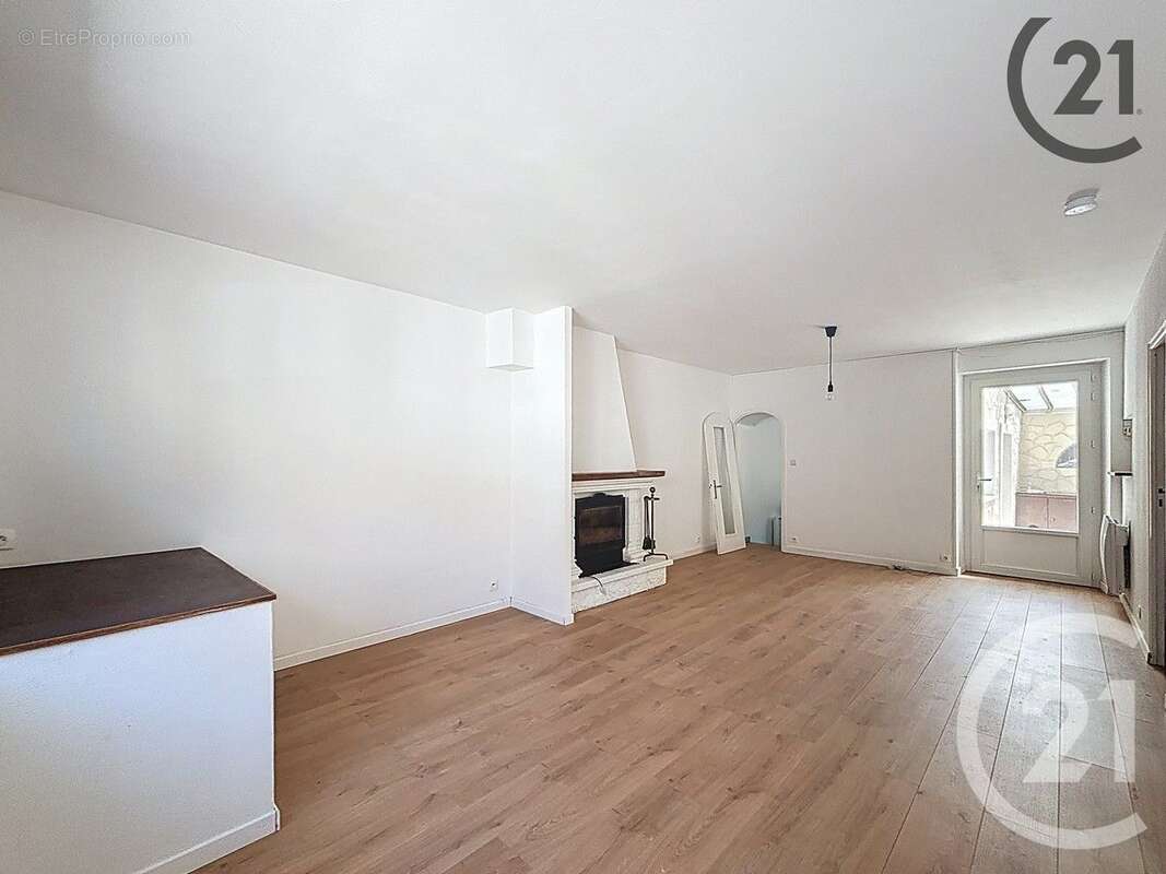 Appartement à MONTEREAU-FAULT-YONNE