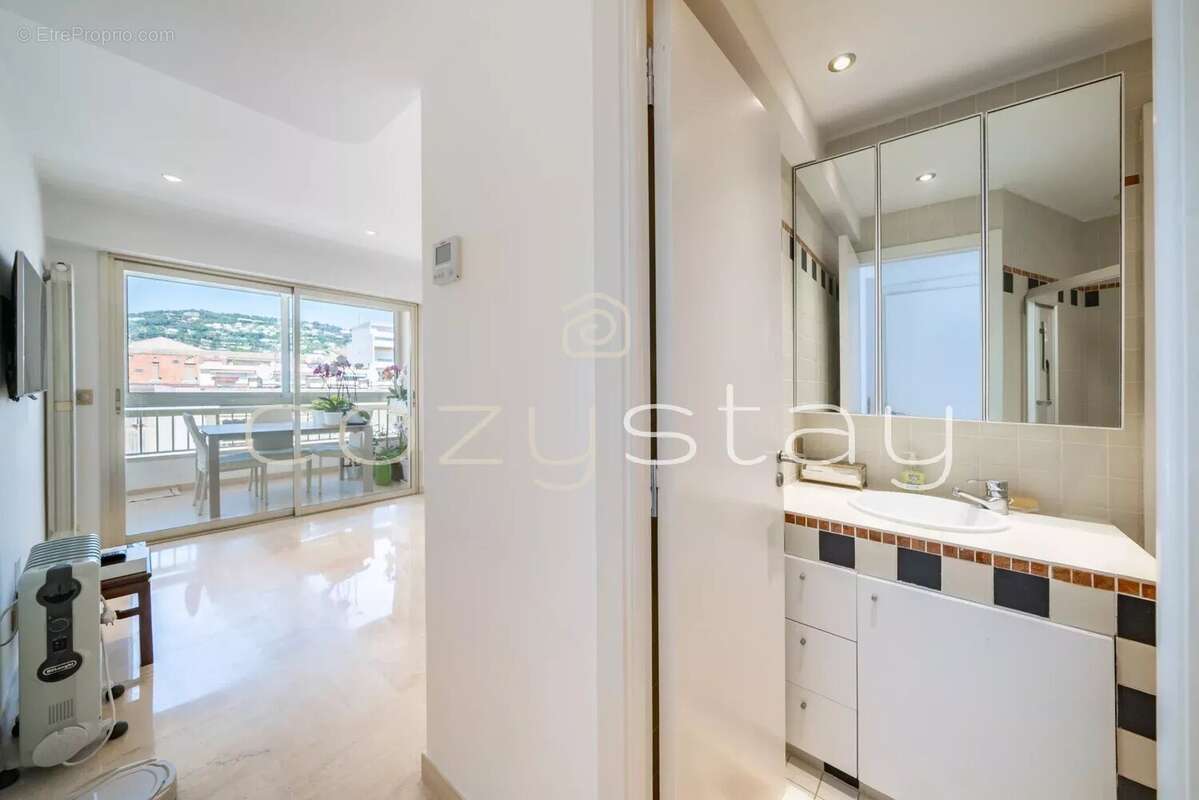 Appartement à CANNES