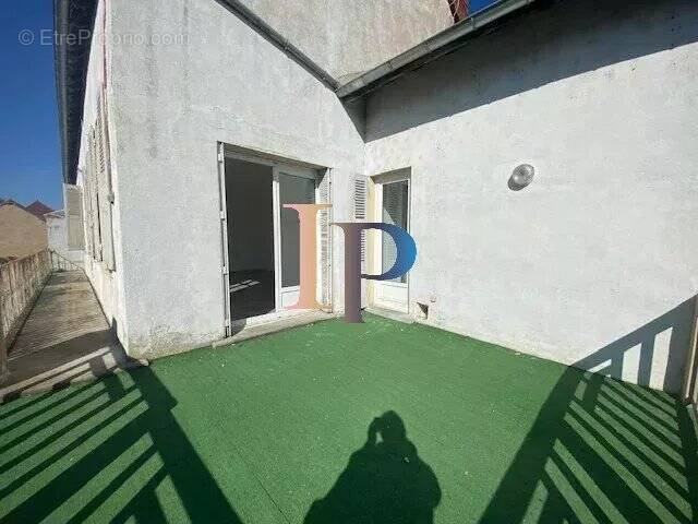 Appartement à CHARLIEU