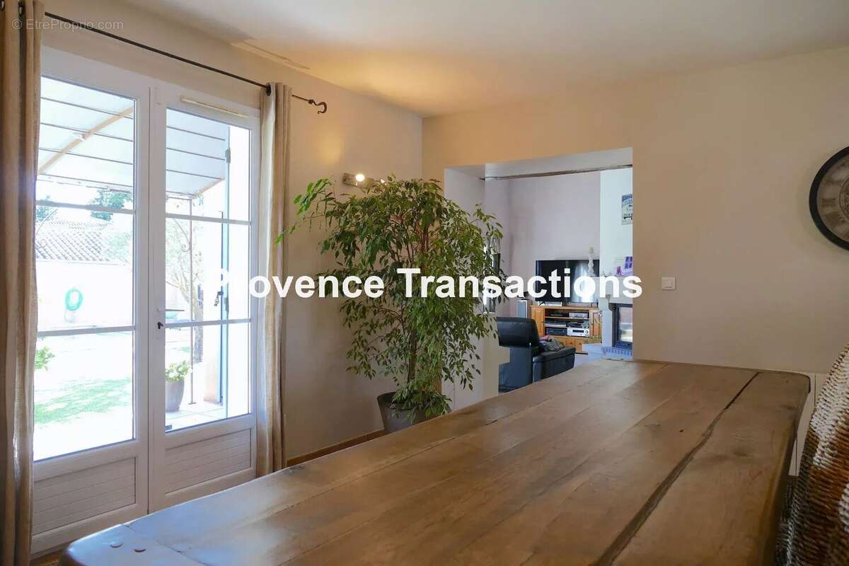 Maison à VACQUEYRAS