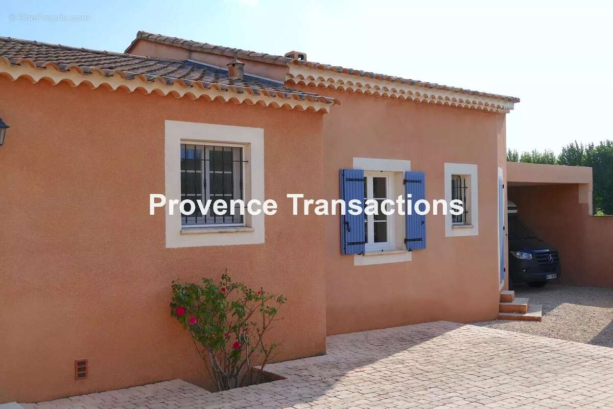 Maison à VACQUEYRAS