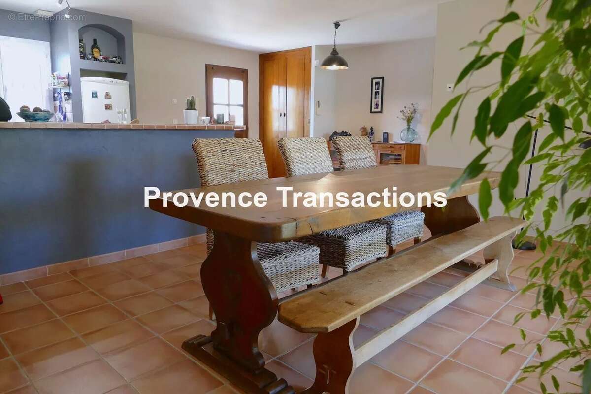 Maison à VACQUEYRAS