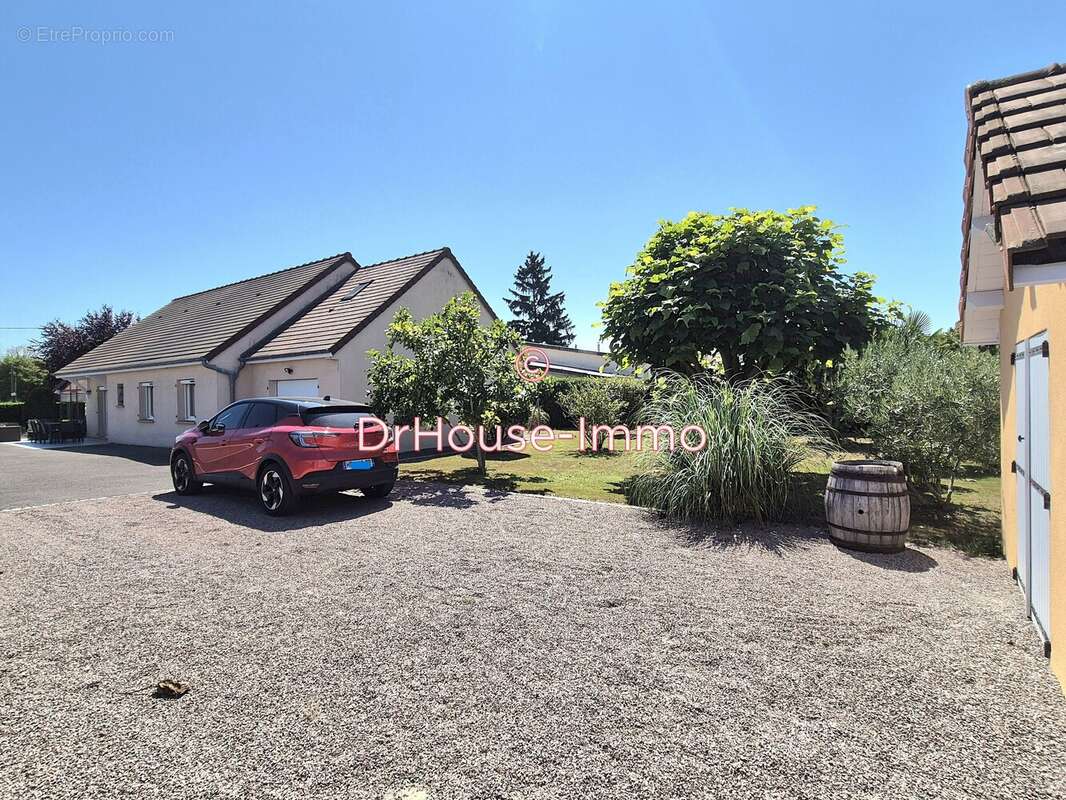 Maison à SENNECEY-LE-GRAND