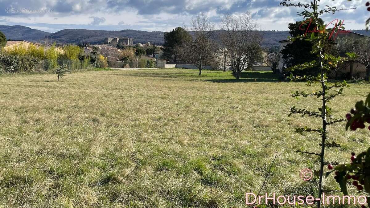 Terrain à ALBA-LA-ROMAINE