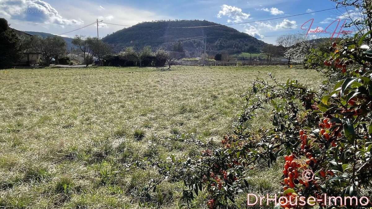 Terrain à ALBA-LA-ROMAINE