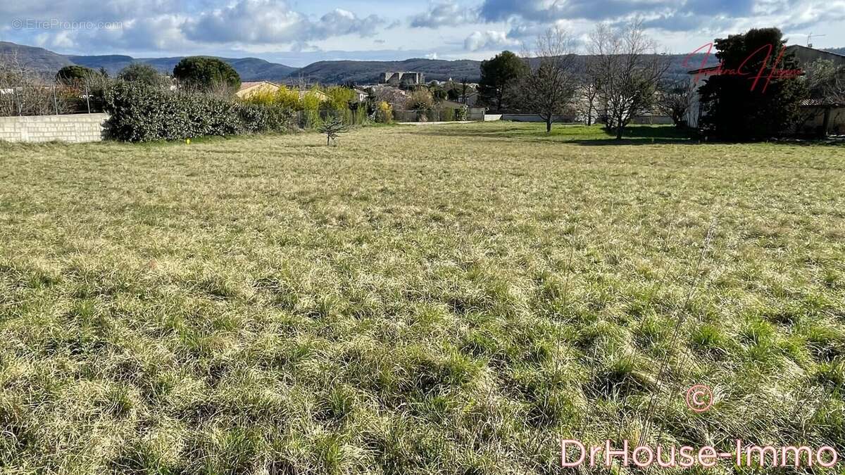 Terrain à ALBA-LA-ROMAINE