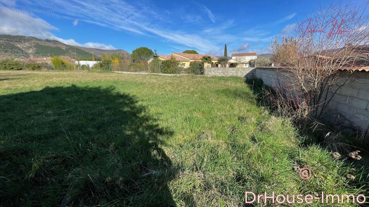 Terrain à ALBA-LA-ROMAINE