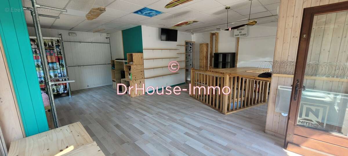 Commerce à MORILLON