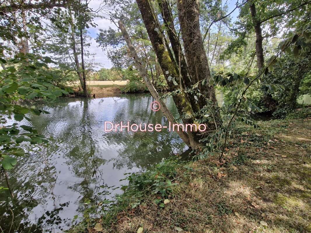 Maison à SAINT-GELAIS