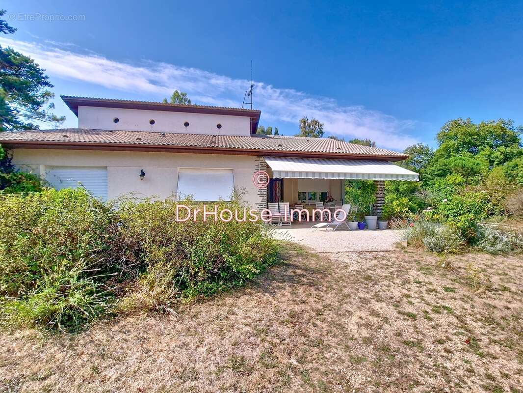 Maison à SAINT-GELAIS