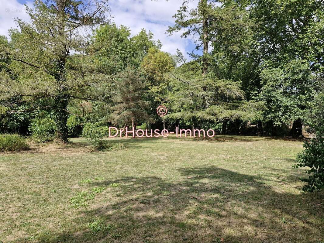 Maison à SAINT-GELAIS