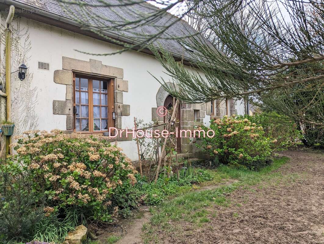 Maison à ROUDOUALLEC