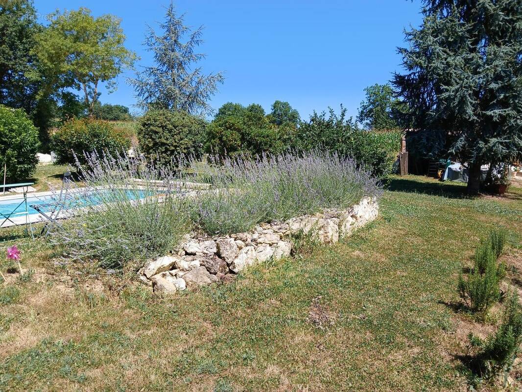 20250629113157 - Maison à ANTRAS