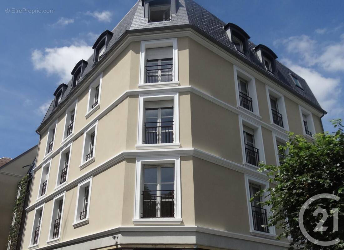 Appartement à FONTAINEBLEAU