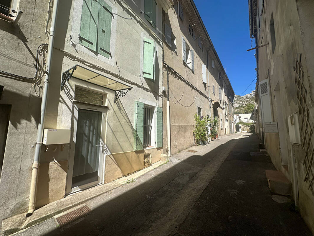 Maison à ROQUEVAIRE