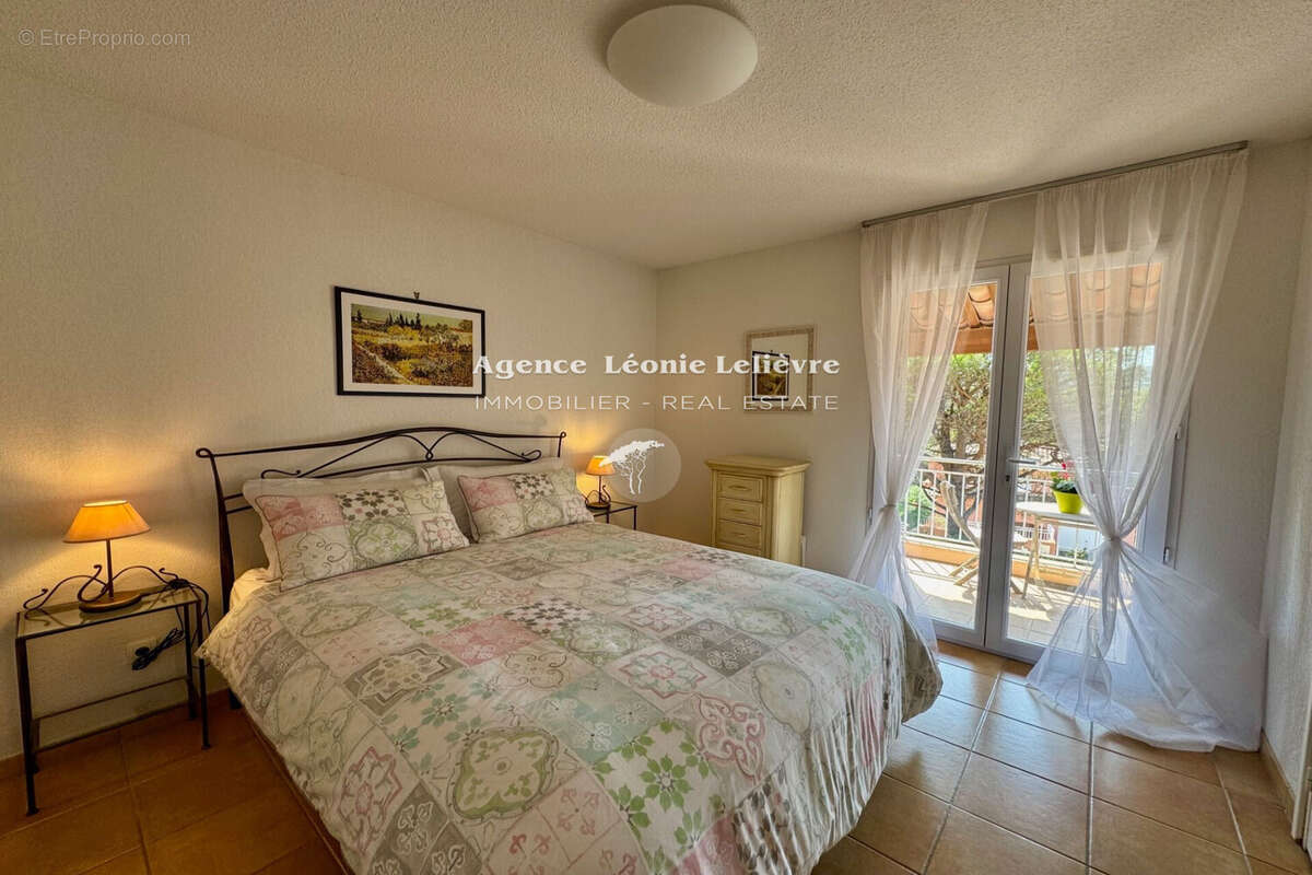 Maison à LES ISSAMBRES