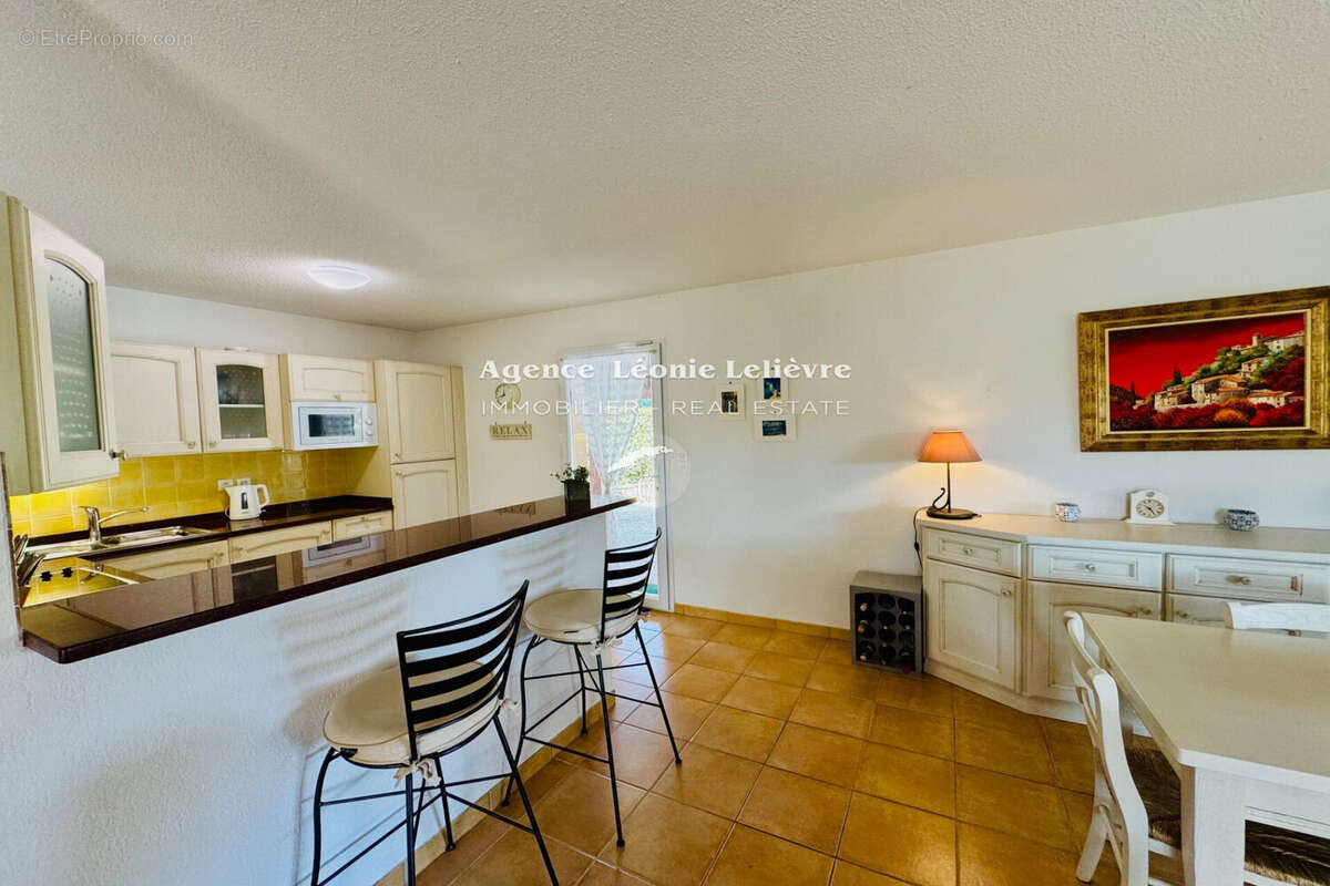 Maison à LES ISSAMBRES