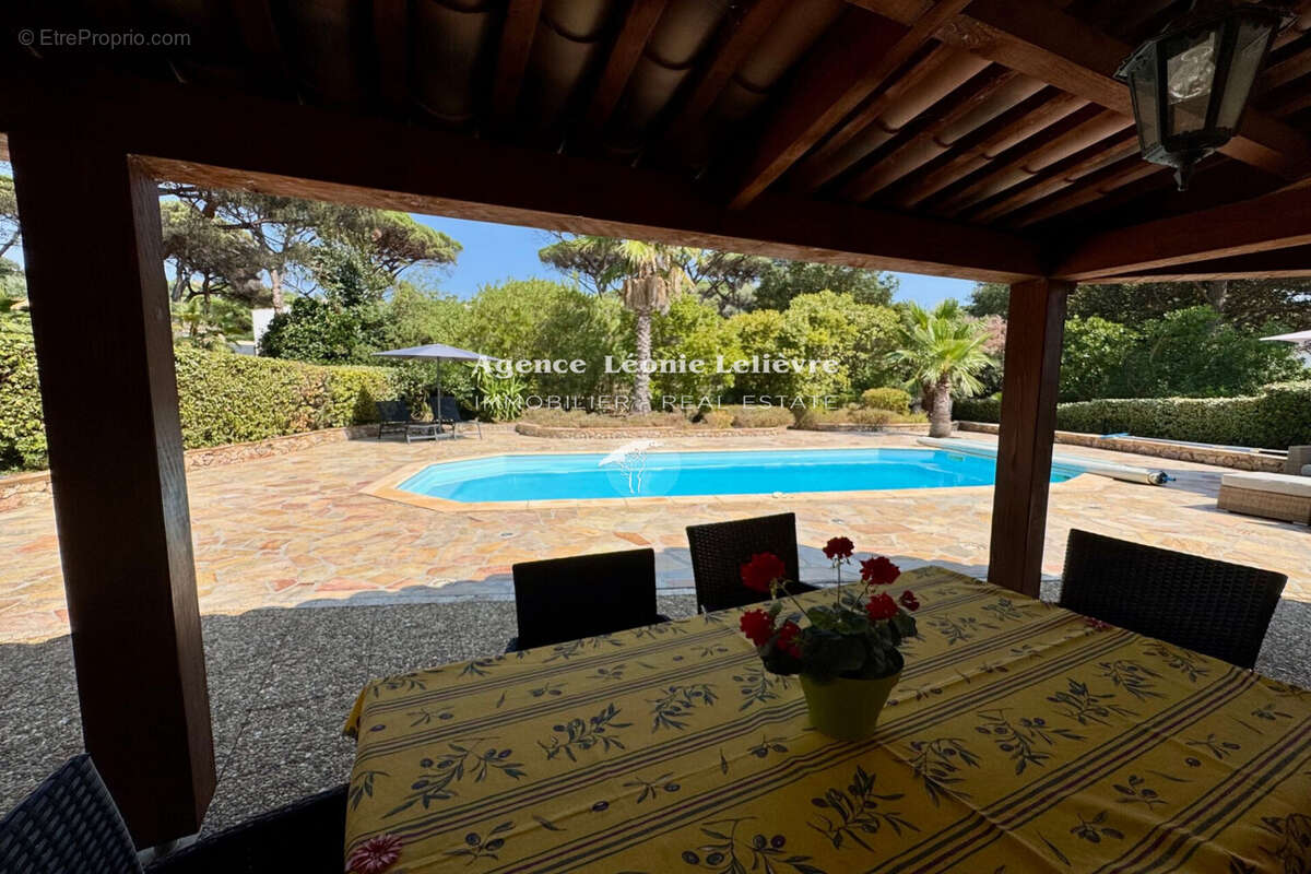 Maison à LES ISSAMBRES