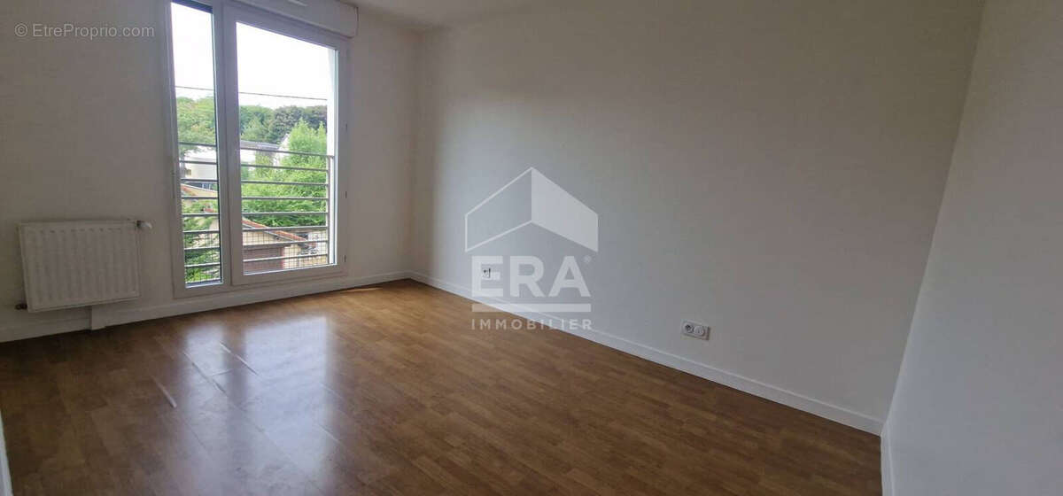 Appartement à PONTAULT-COMBAULT