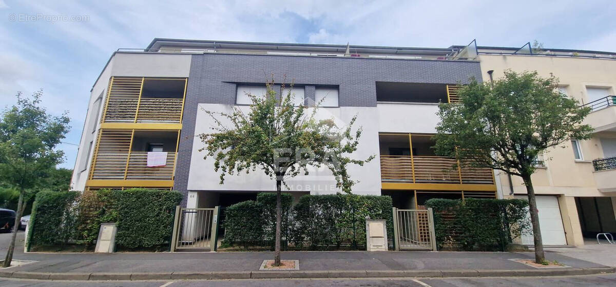 Appartement à PONTAULT-COMBAULT