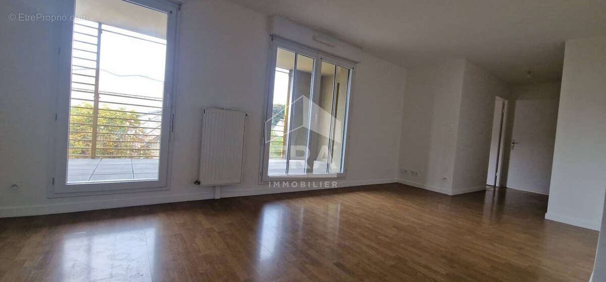 Appartement à PONTAULT-COMBAULT