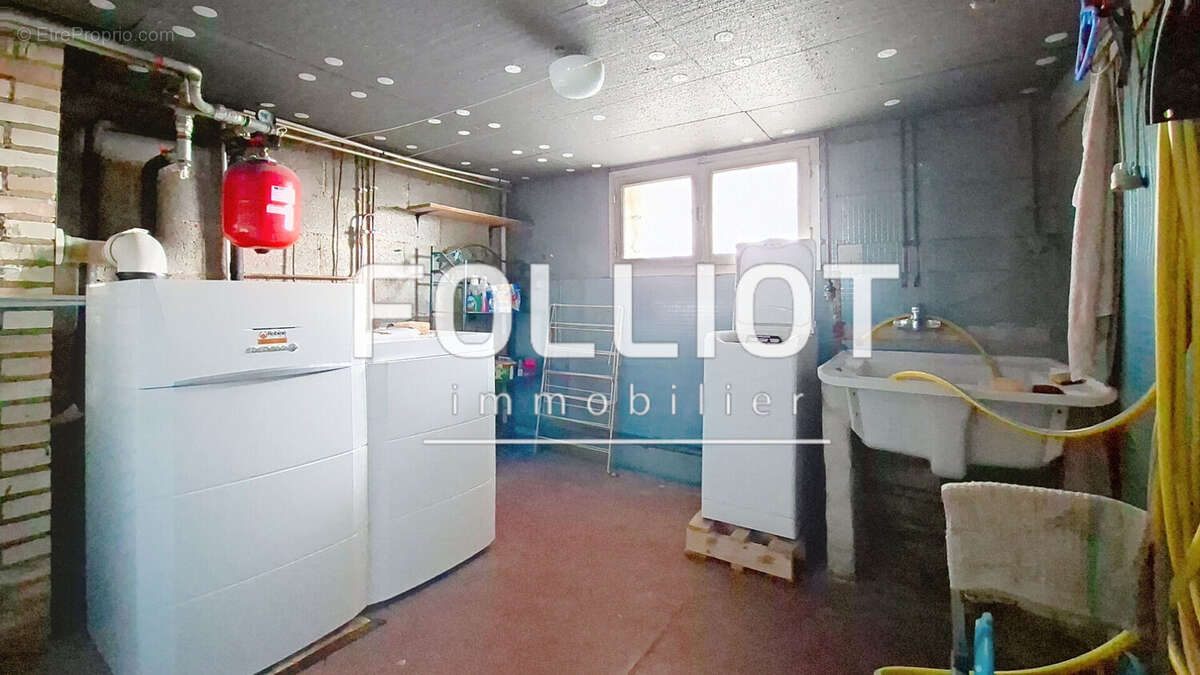 Maison à VILLEDIEU-LES-POELES