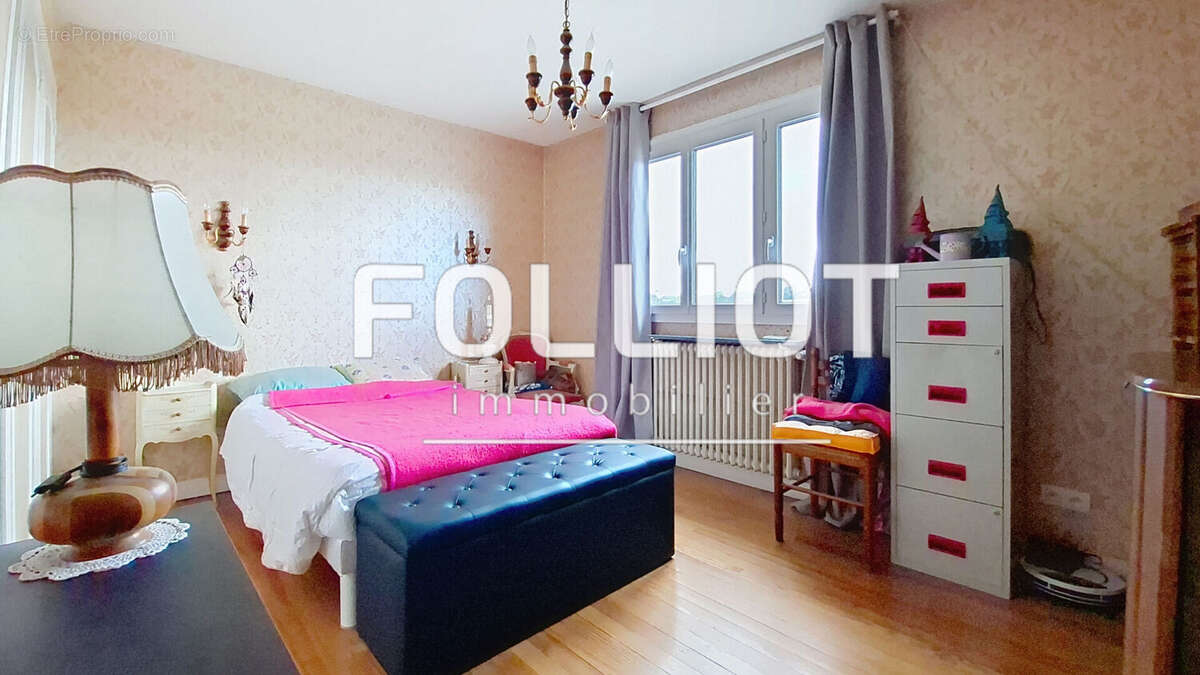 Maison à VILLEDIEU-LES-POELES