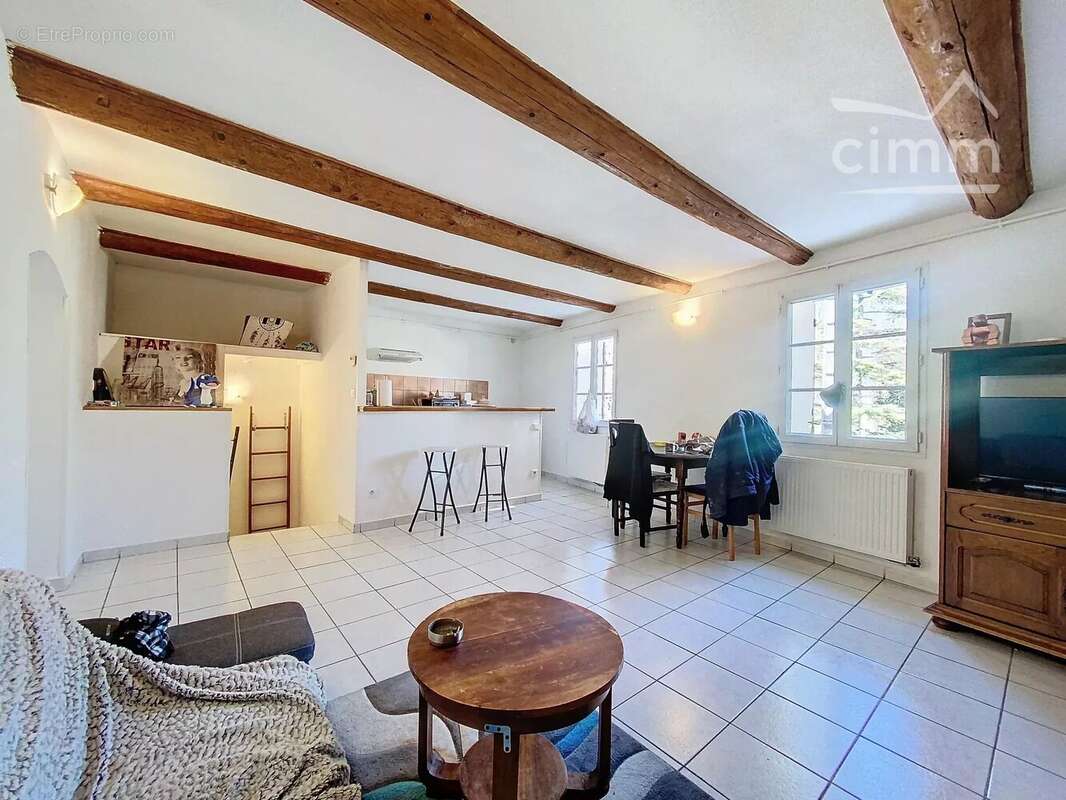 Appartement à MAZAN