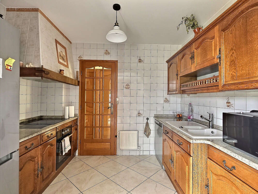 Maison à SAINT-PIERRE-LES-NEMOURS