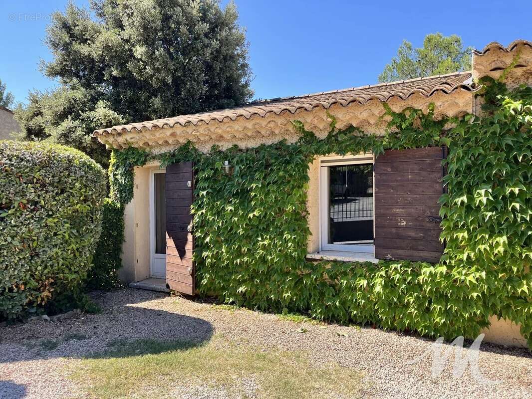 Maison à FOX-AMPHOUX