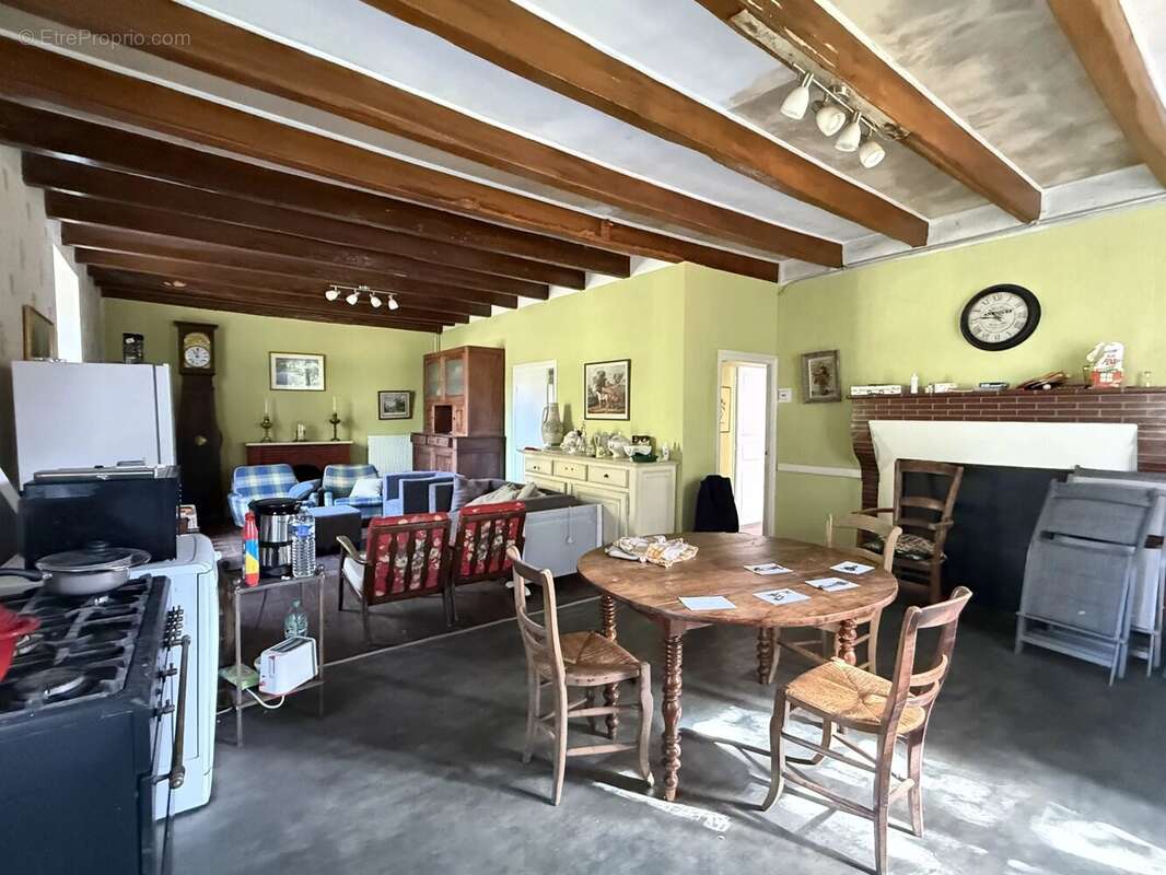 Maison à VERTEUIL-SUR-CHARENTE