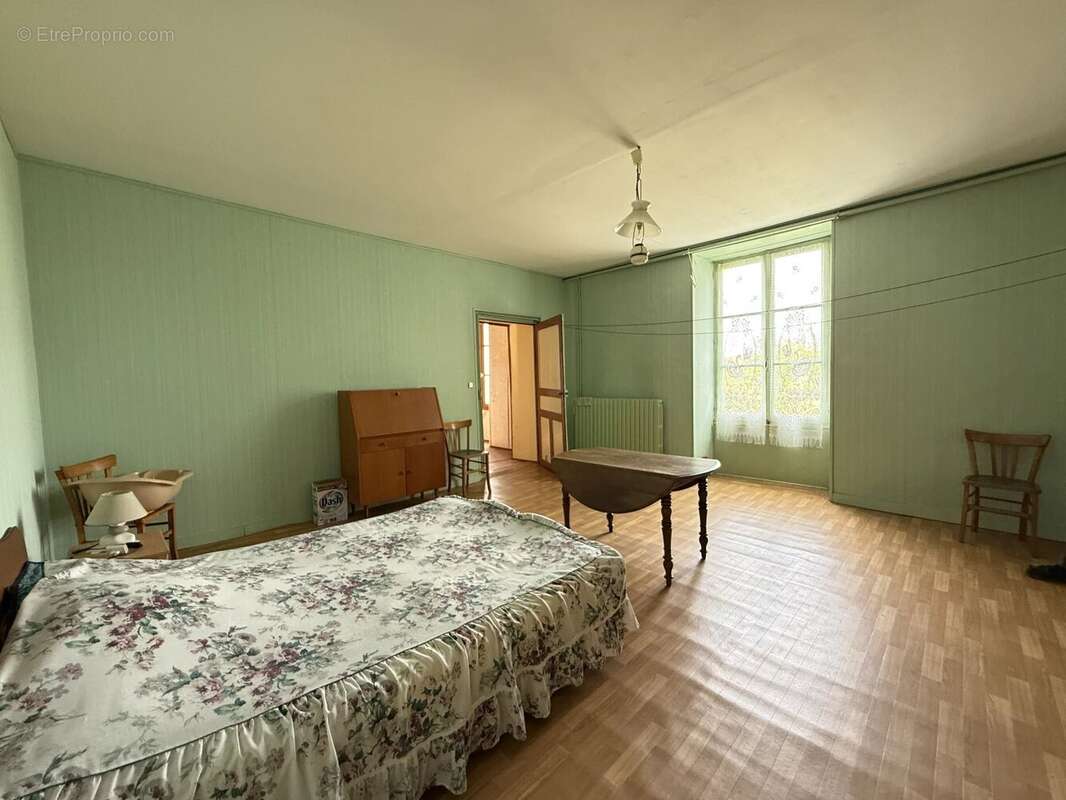 Maison à VIEUX-RUFFEC