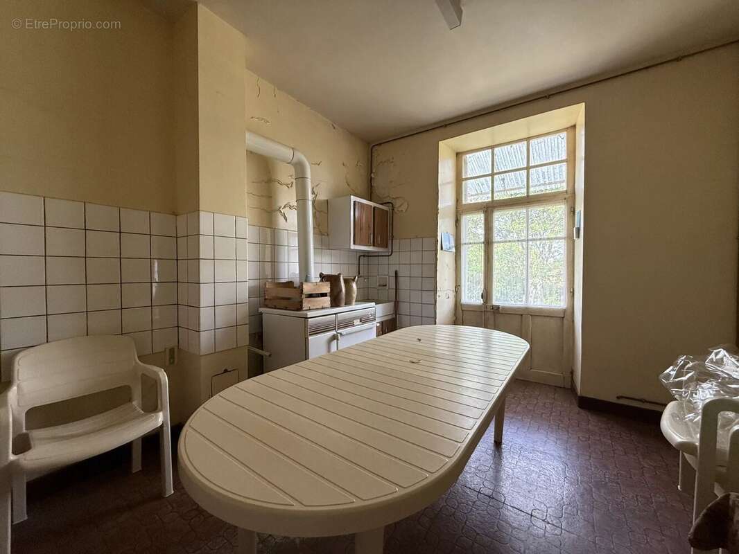 Maison à VIEUX-RUFFEC