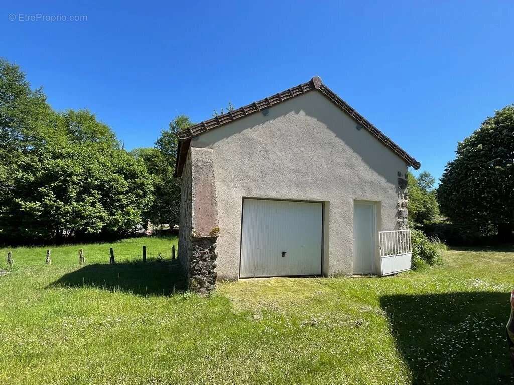 Maison à ALLIGNY-EN-MORVAN