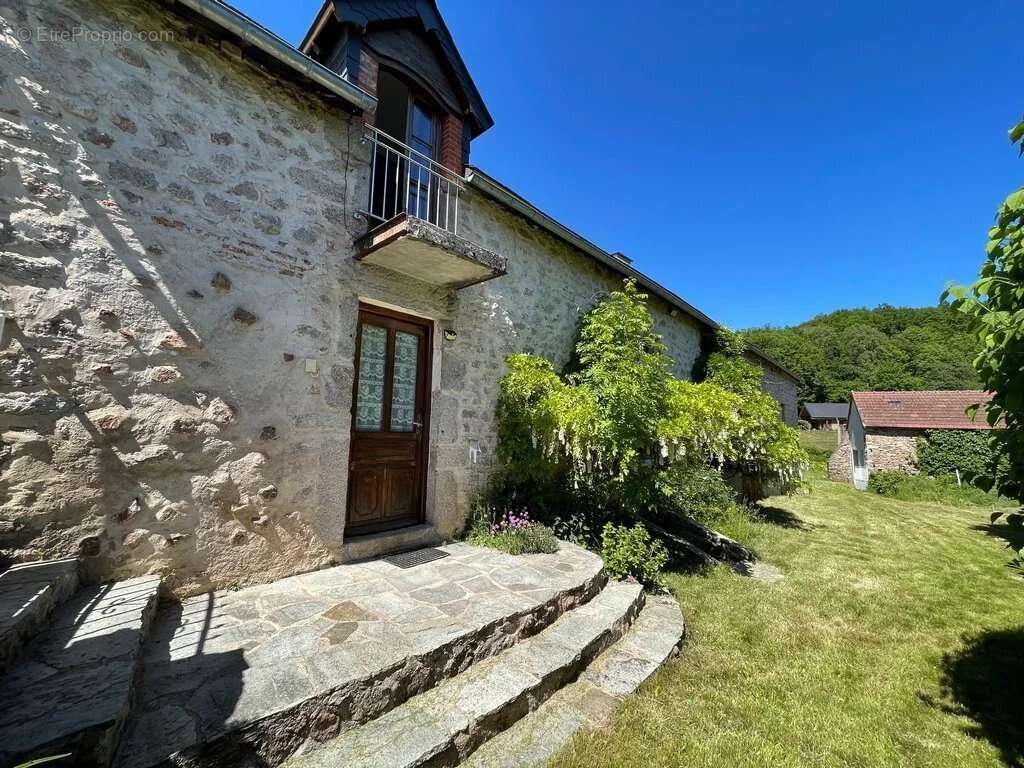 Maison à ALLIGNY-EN-MORVAN