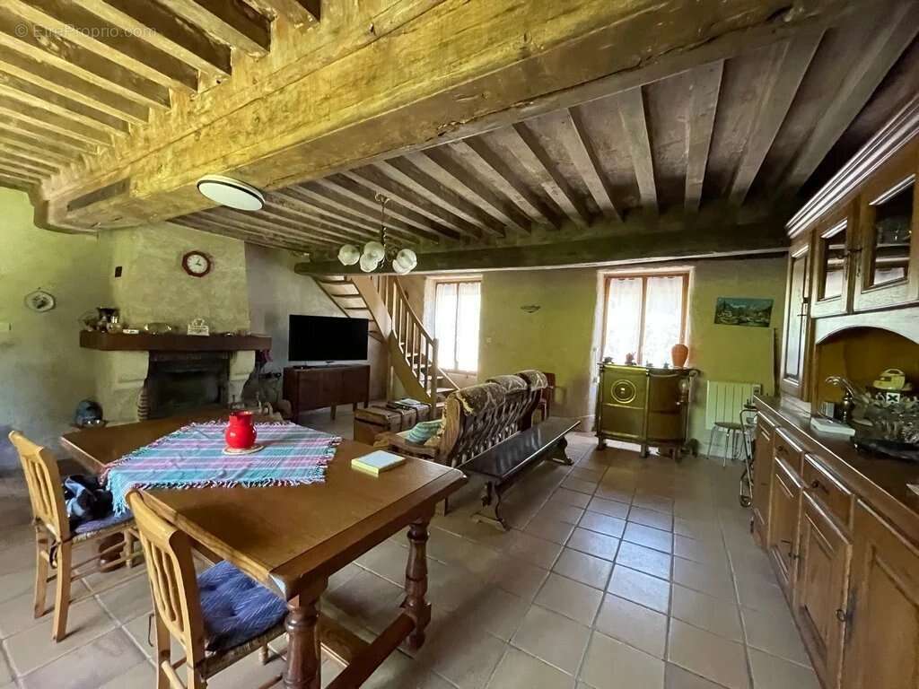 Maison à ALLIGNY-EN-MORVAN