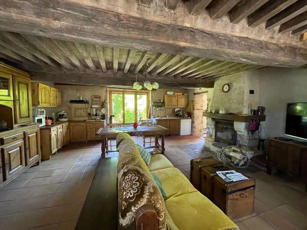 Maison à ALLIGNY-EN-MORVAN