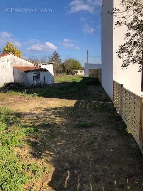 Terrain à BOUGUENAIS